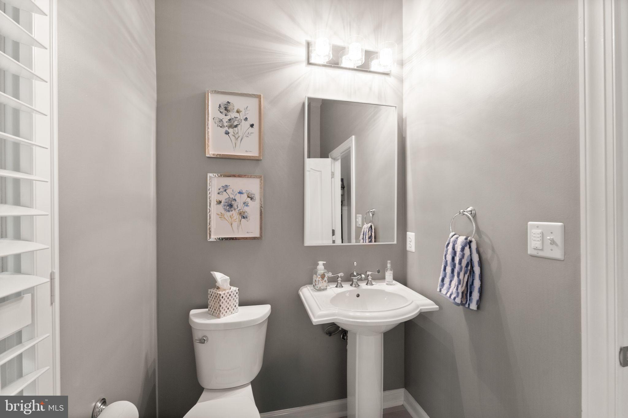 LANSDOWNE ON THE POTOMAC - Residential