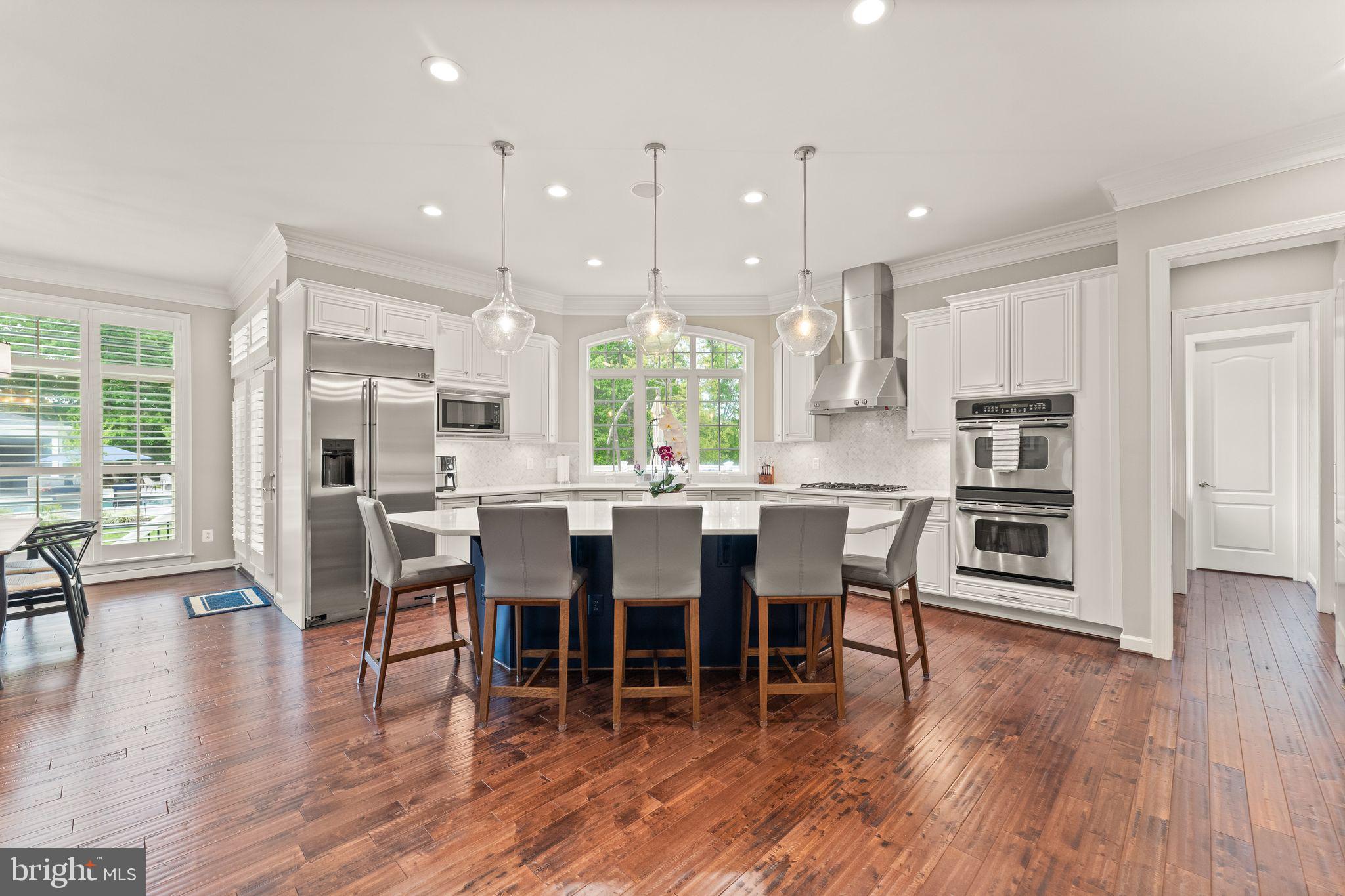 LANSDOWNE ON THE POTOMAC - Residential