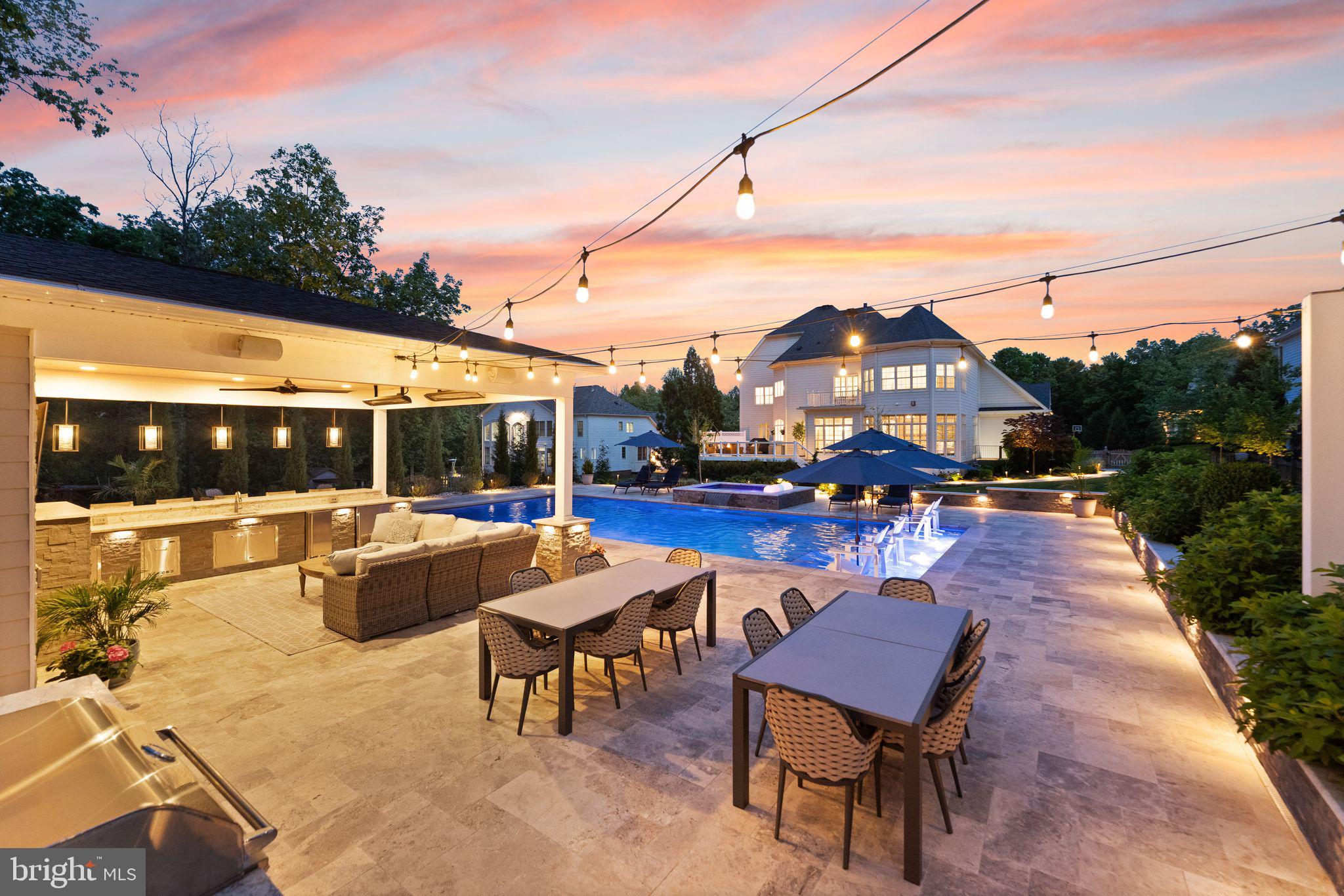 LANSDOWNE ON THE POTOMAC - Residential