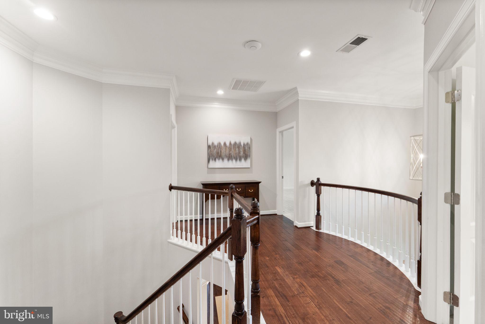 LANSDOWNE ON THE POTOMAC - Residential