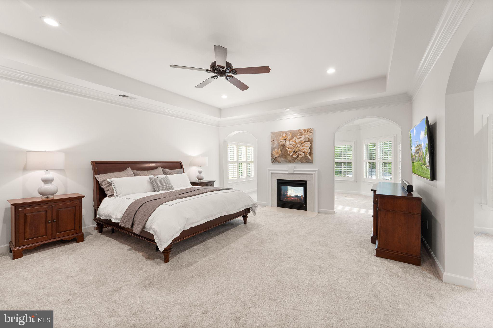 LANSDOWNE ON THE POTOMAC - Residential