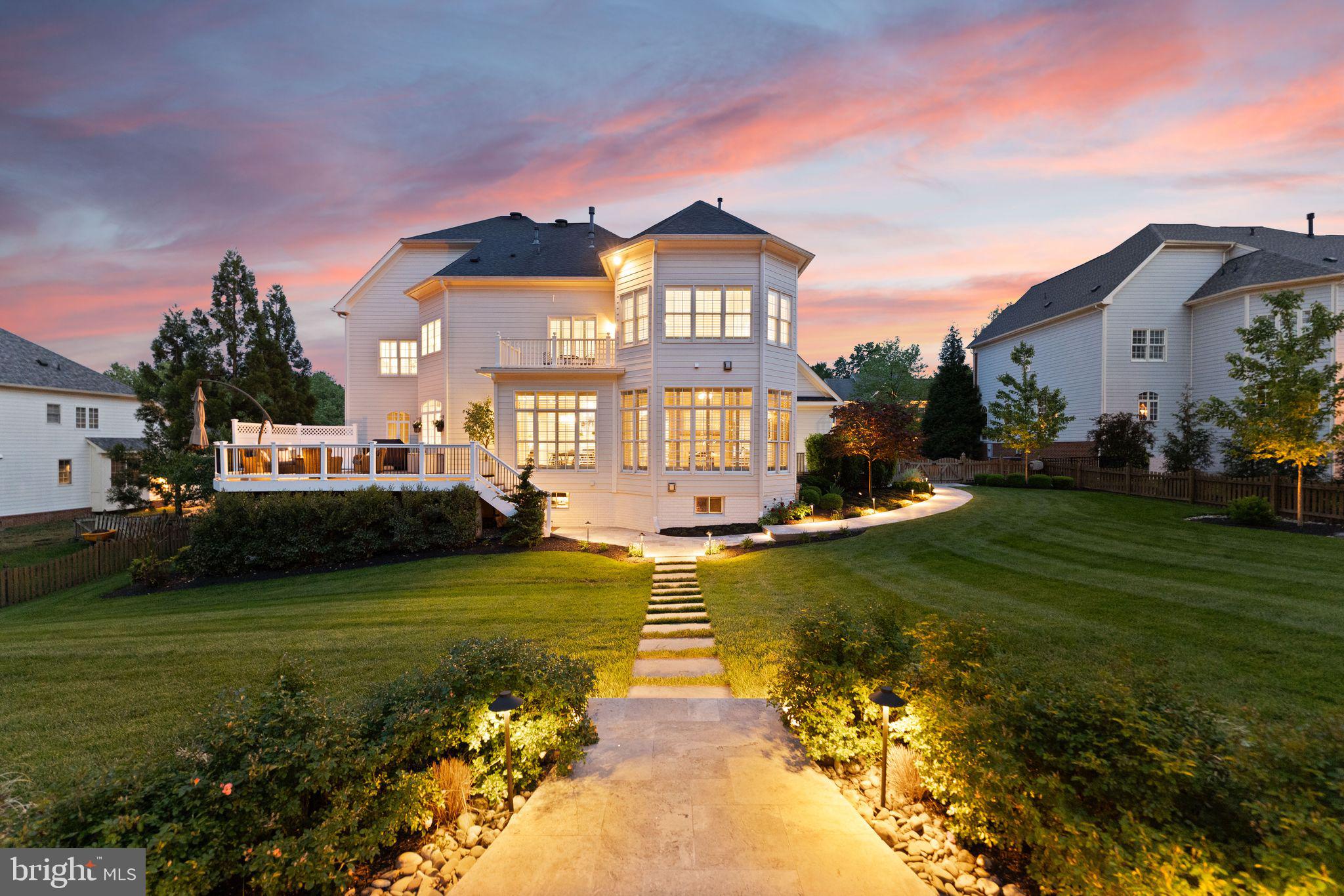 LANSDOWNE ON THE POTOMAC - Residential