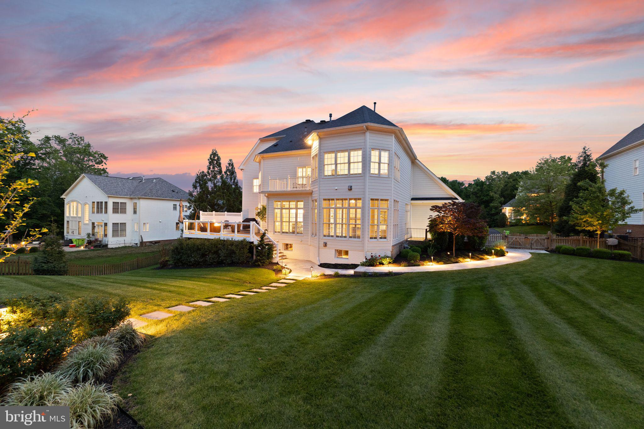 LANSDOWNE ON THE POTOMAC - Residential