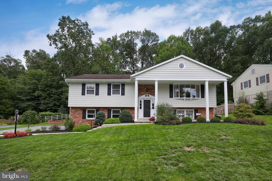 This well-maintained bi-level is located on a quiet street and backs up to the woods. With three bedrooms and two full bathrooms, this home features a large family room and a separate dining room. This home has a master bedroom with full master bath, a finished family room with a gas fireplace on the lower level, central air, and a two-car garage. Outside, there is a covered deck which is great for outdoor entertaining. Don't miss your chance to see this beautiful home!