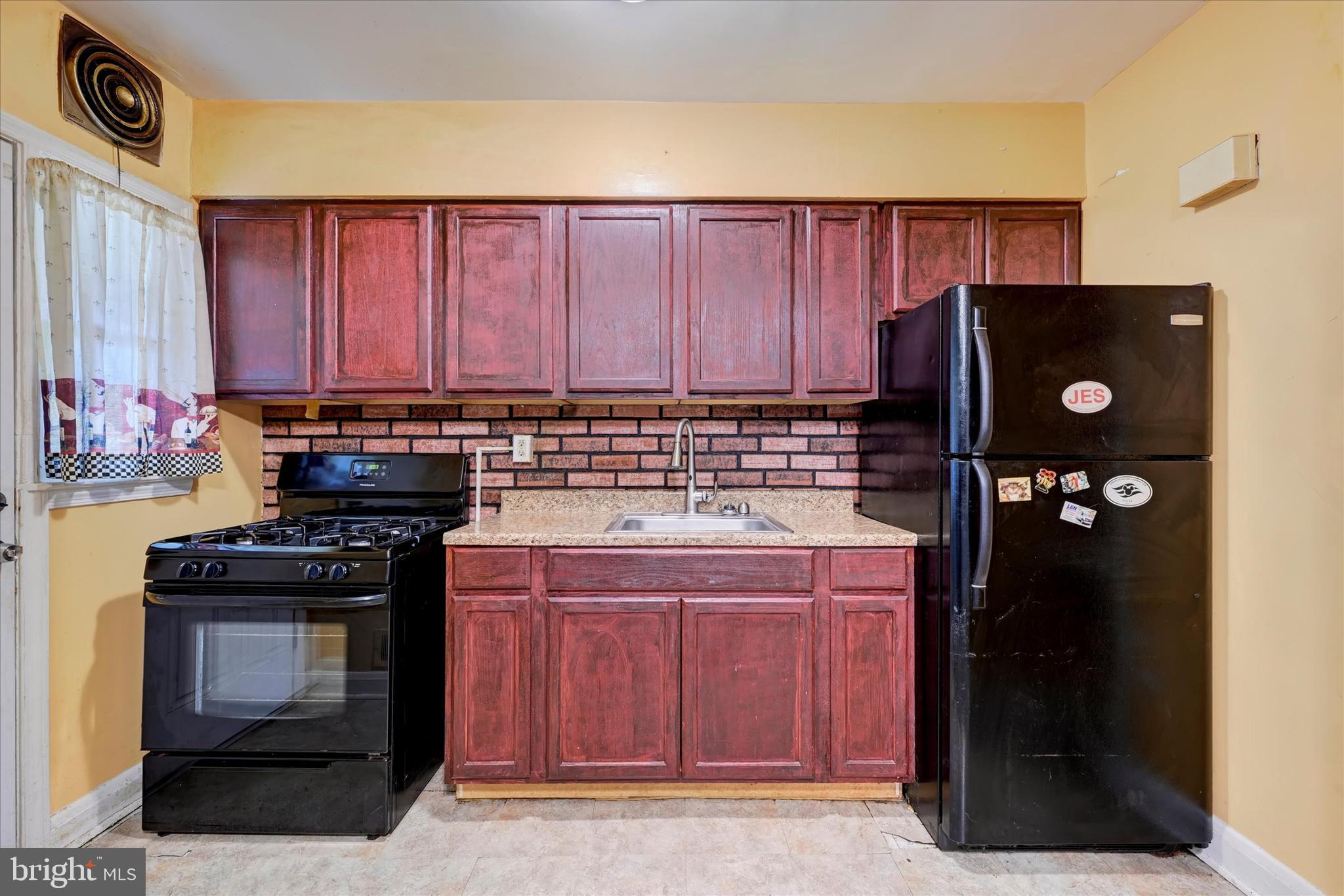 PARKLANE - Residential