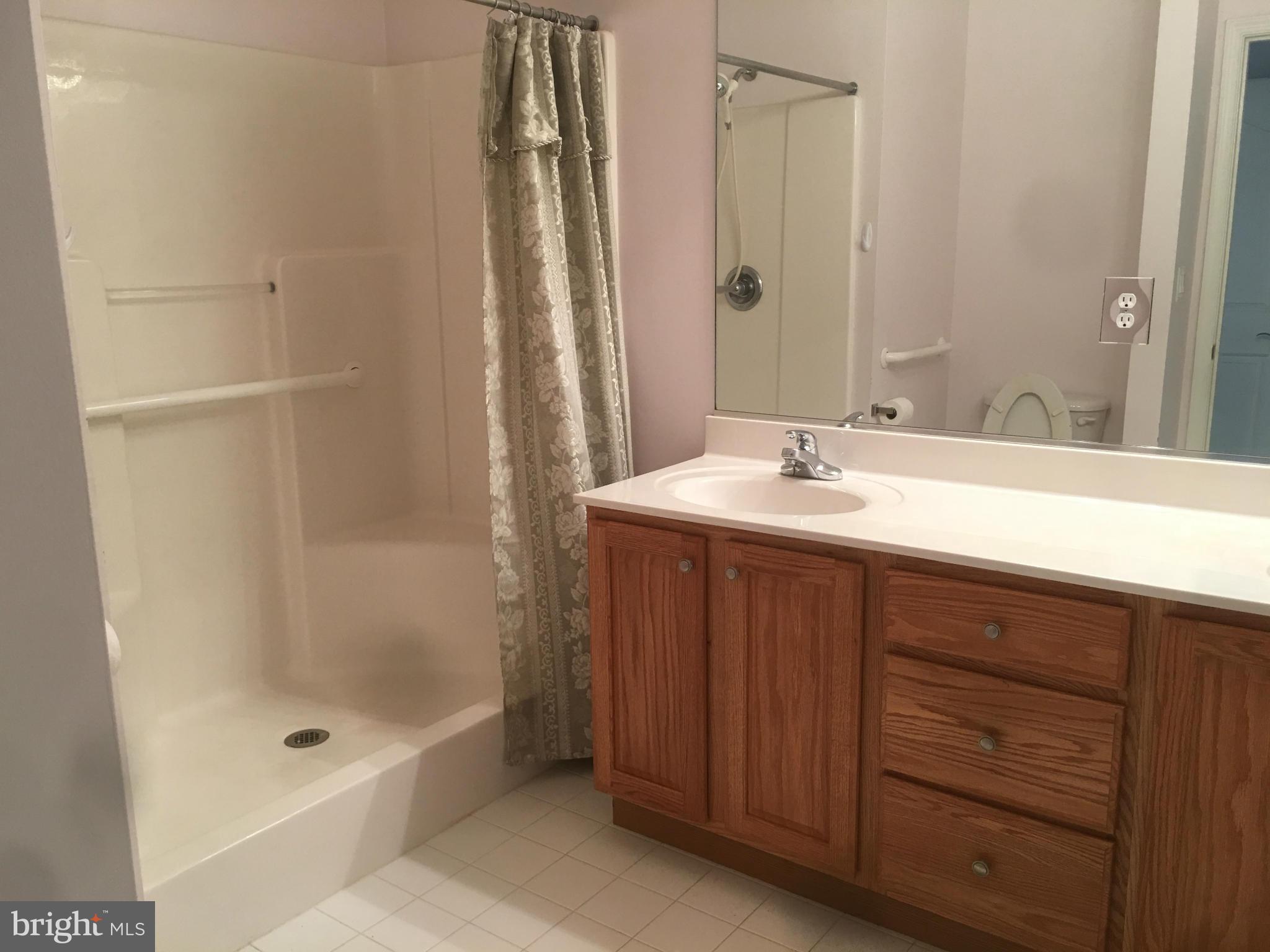 HAWTHORNE GREENE - Residential