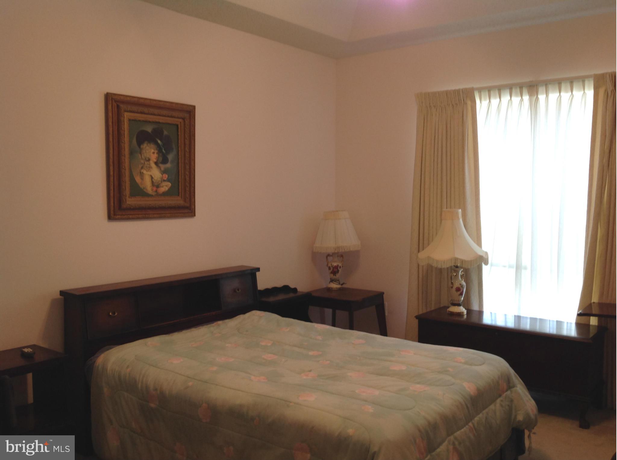 HAWTHORNE GREENE - Residential