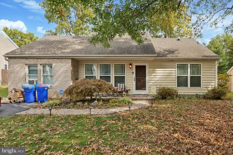 4482 HERON DRIVE READING PA 19606