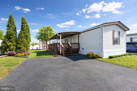 Mobile Home For Sale - 1919 Chipper Drive<br/> Edgewood, MD 21040