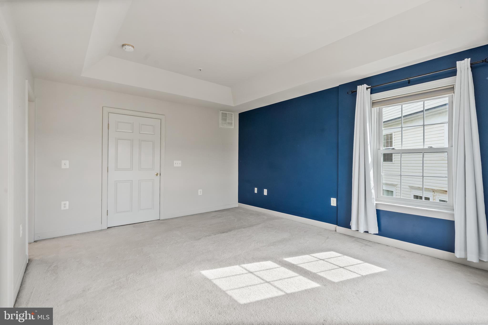 COPPERMINE CROSSING - Residential Lease