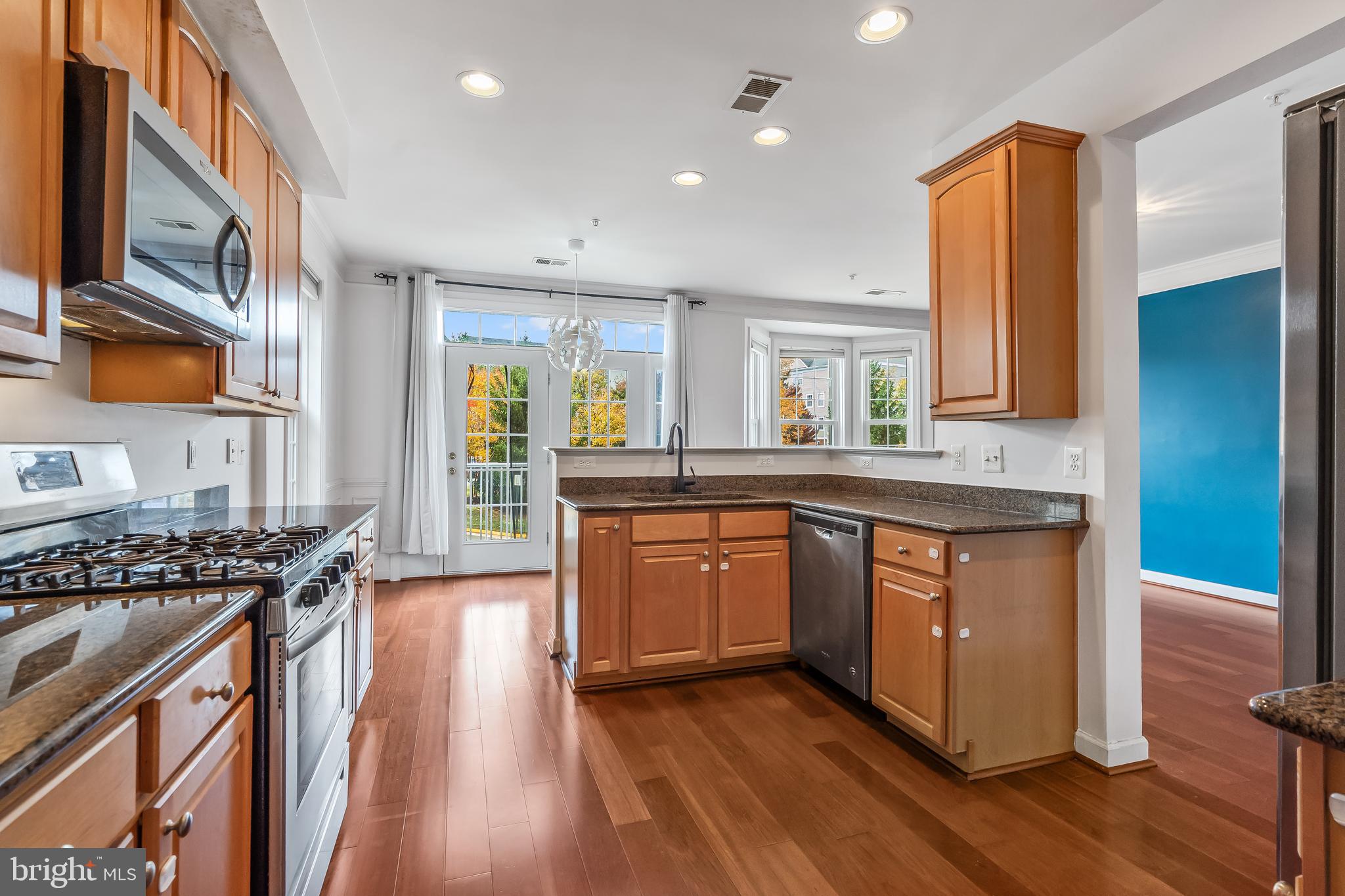 COPPERMINE CROSSING - Residential Lease