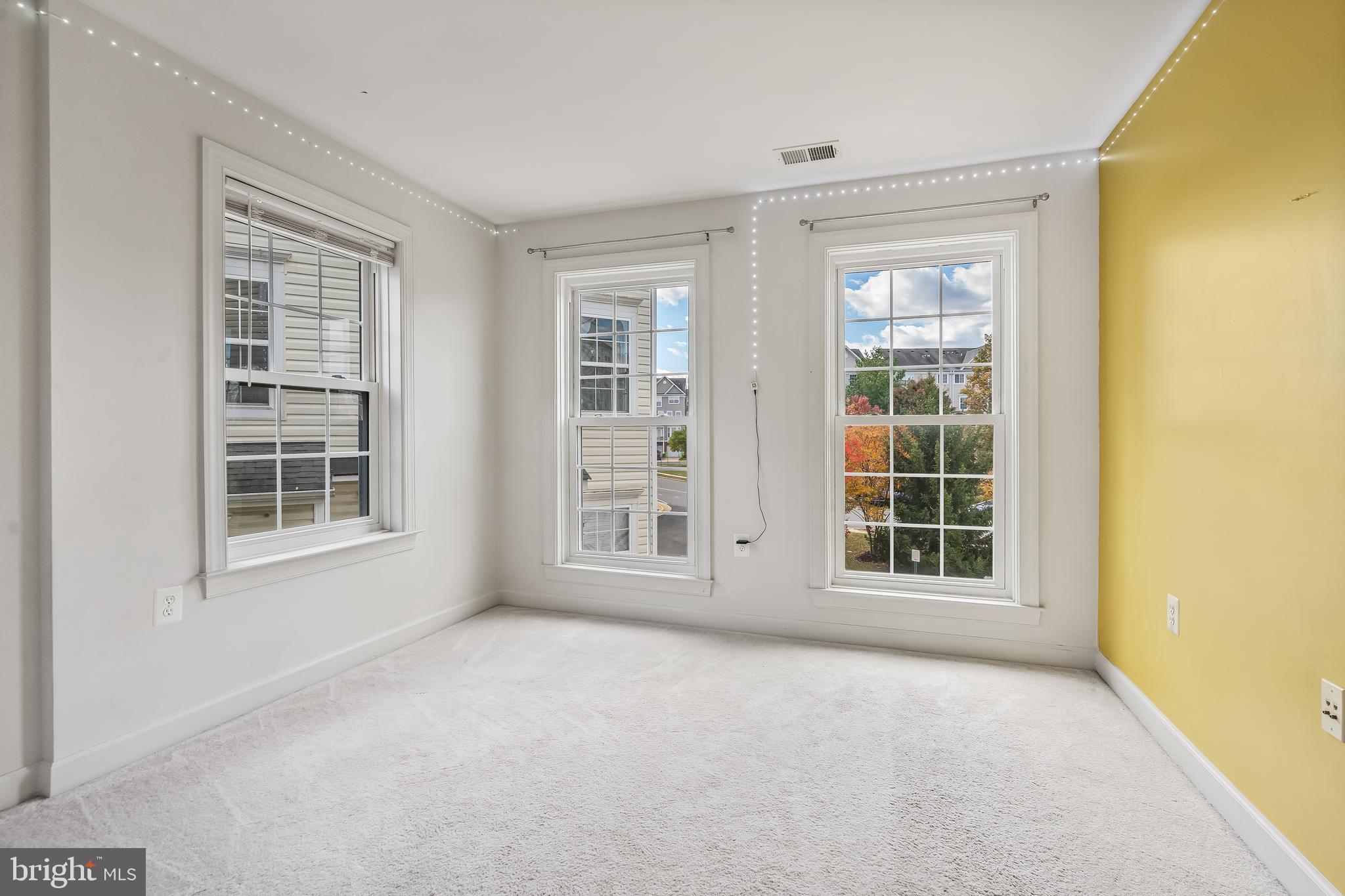 COPPERMINE CROSSING - Residential Lease