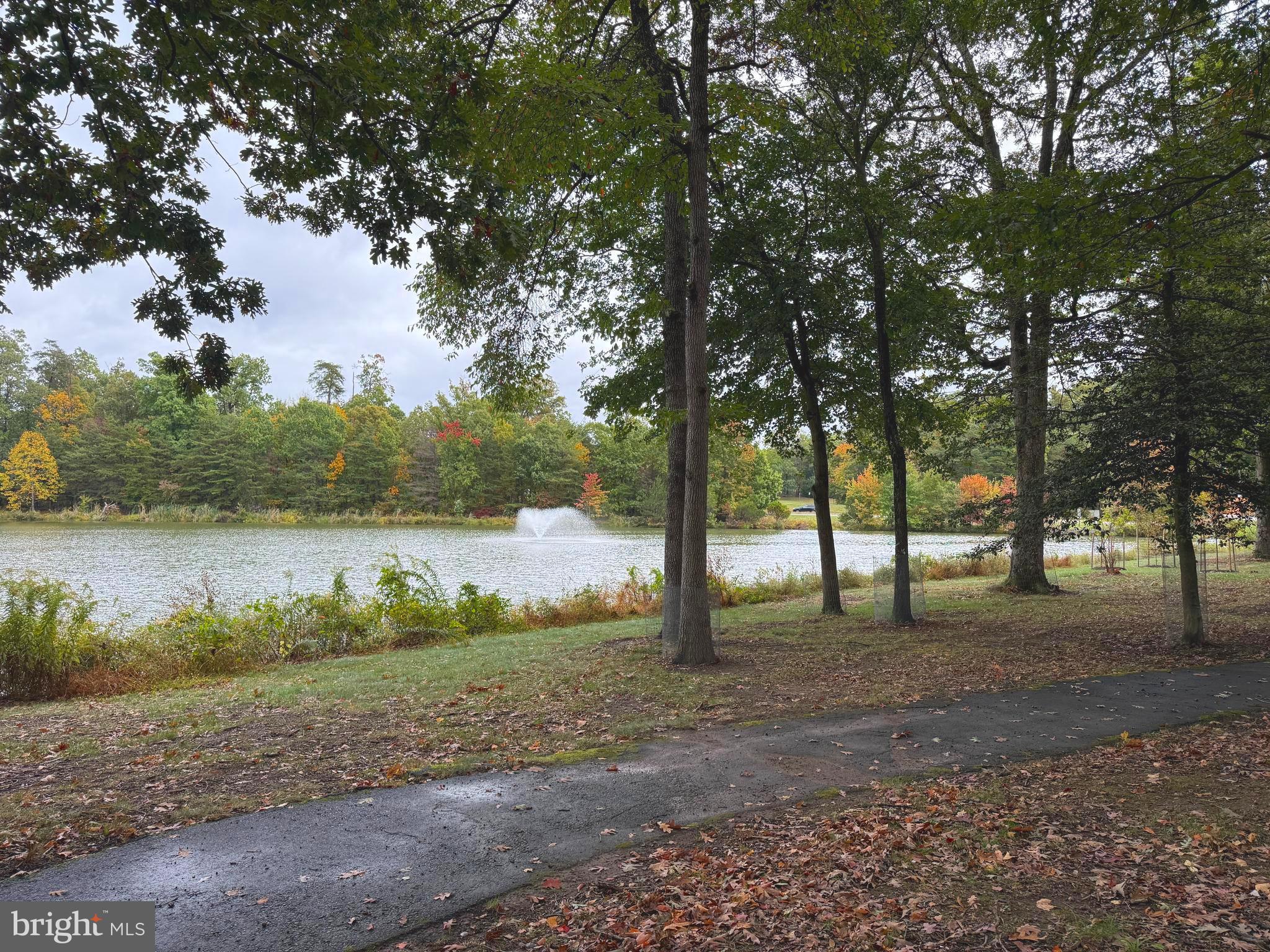 1716 LAKE SHORE CREST DRIVE 33
