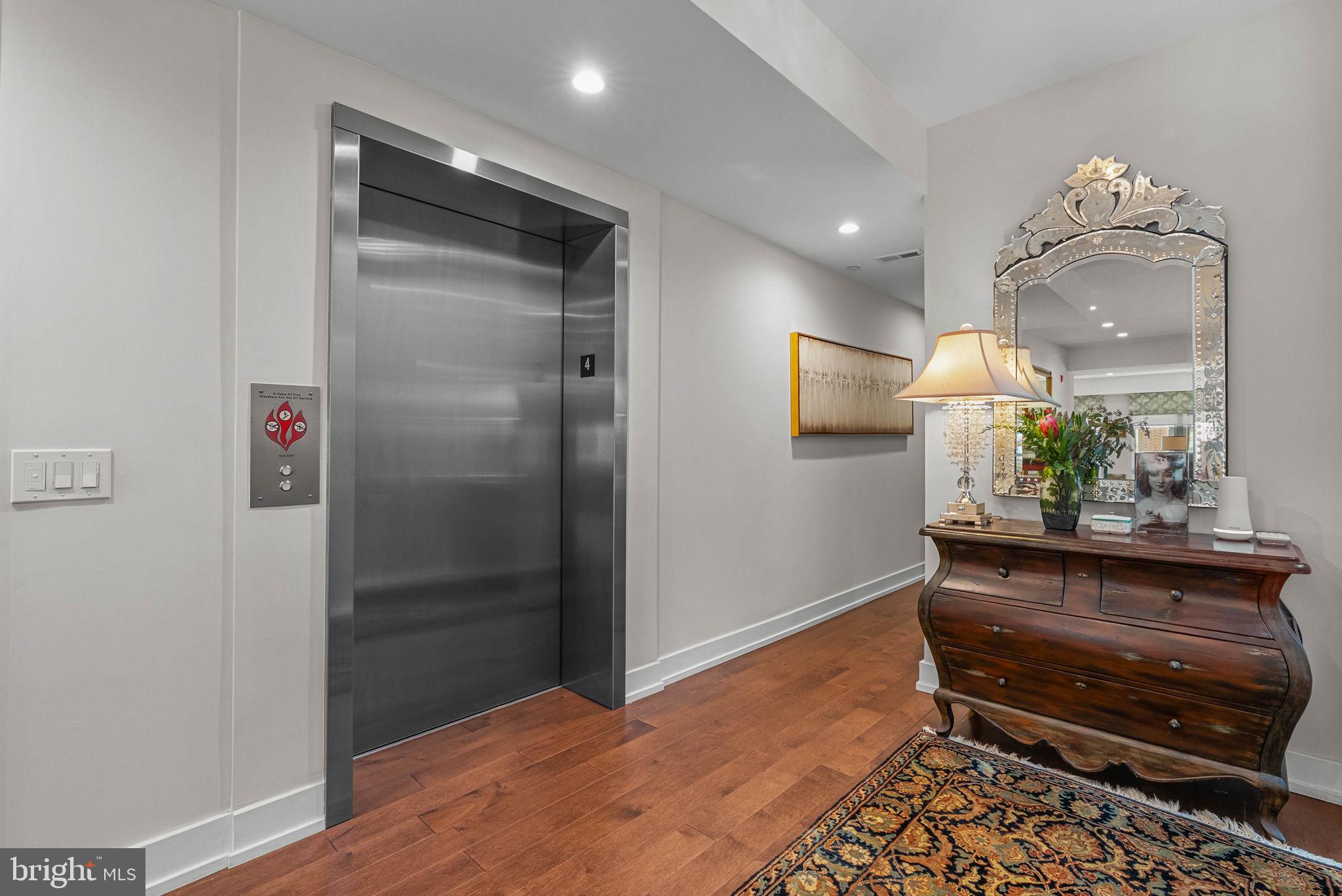 RITTENHOUSE SQUARE - Residential