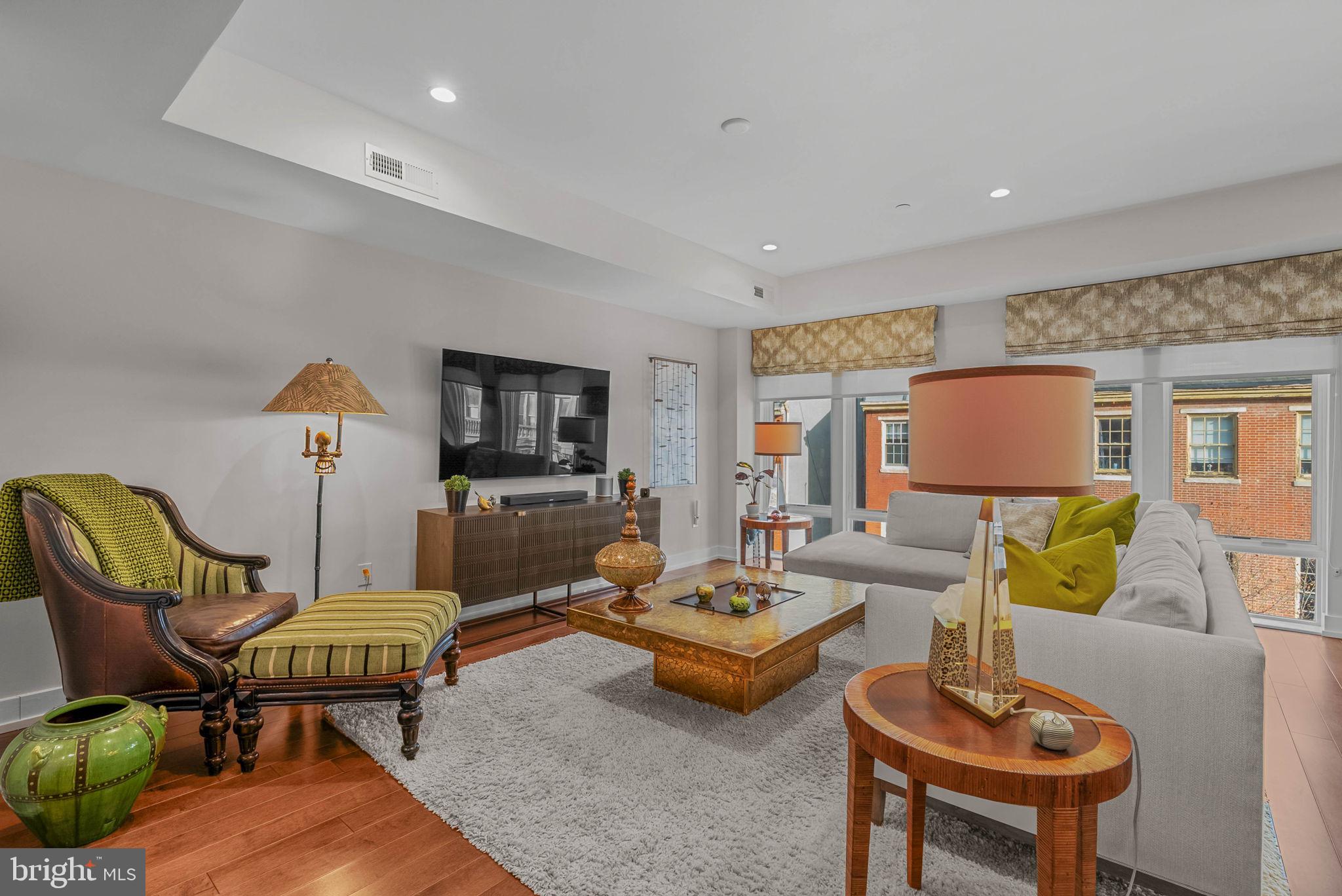 RITTENHOUSE SQUARE - Residential