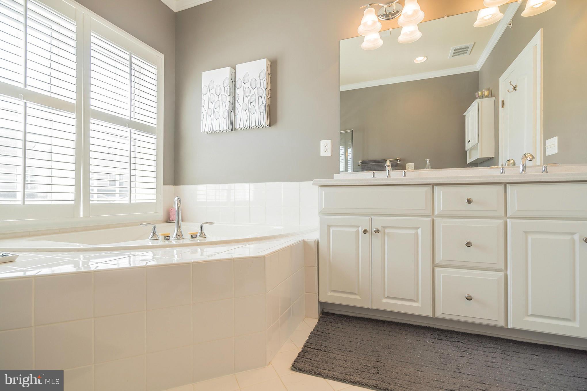 POTOMAC CLUB - Residential Lease