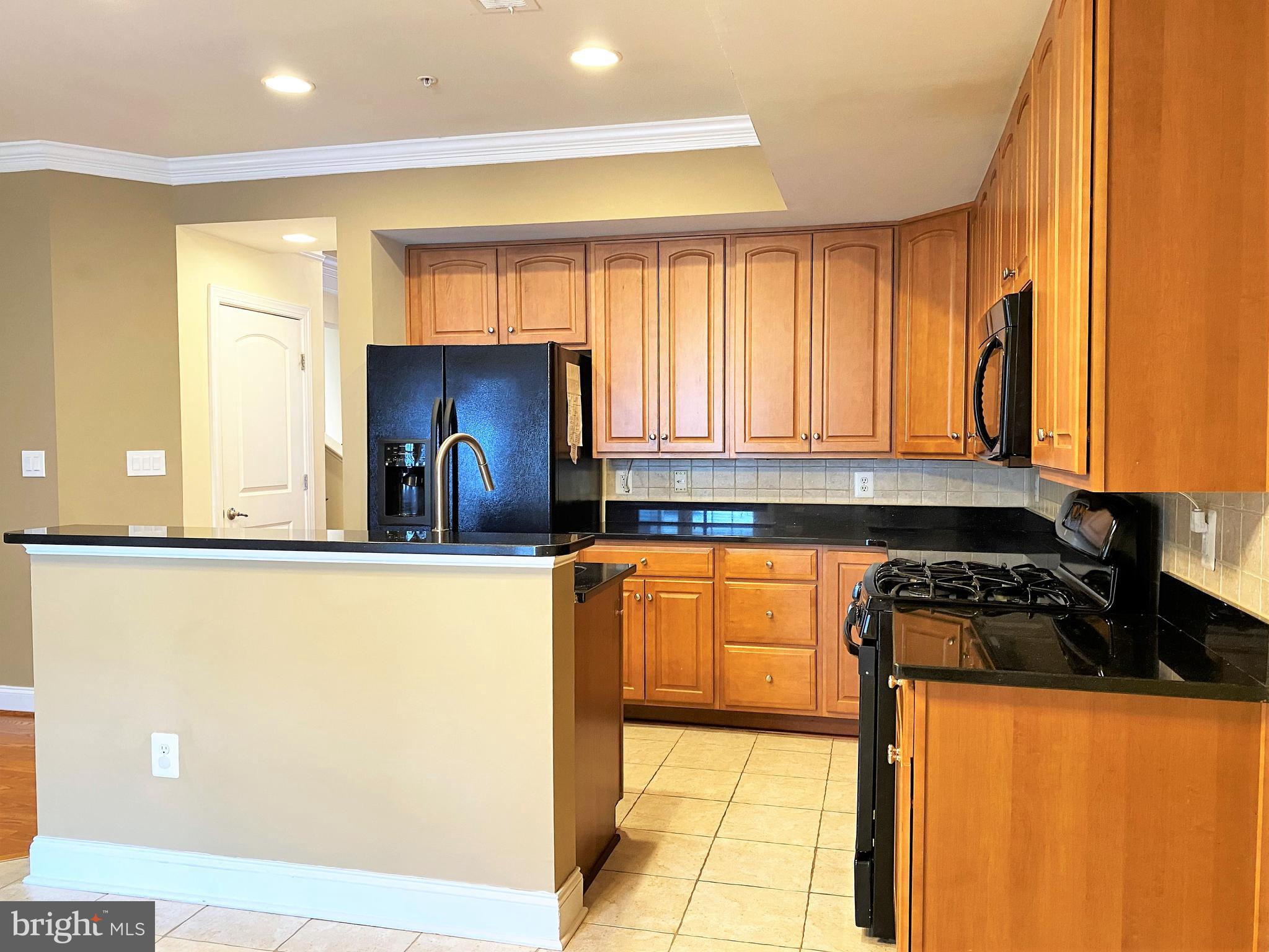 POTOMAC CLUB - Residential Lease