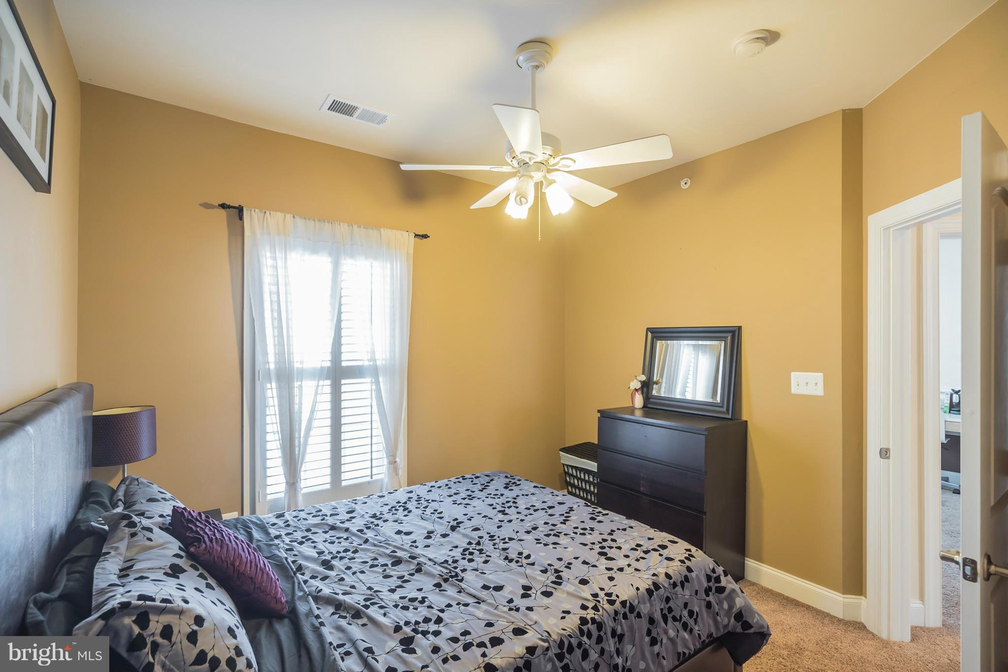 POTOMAC CLUB - Residential Lease