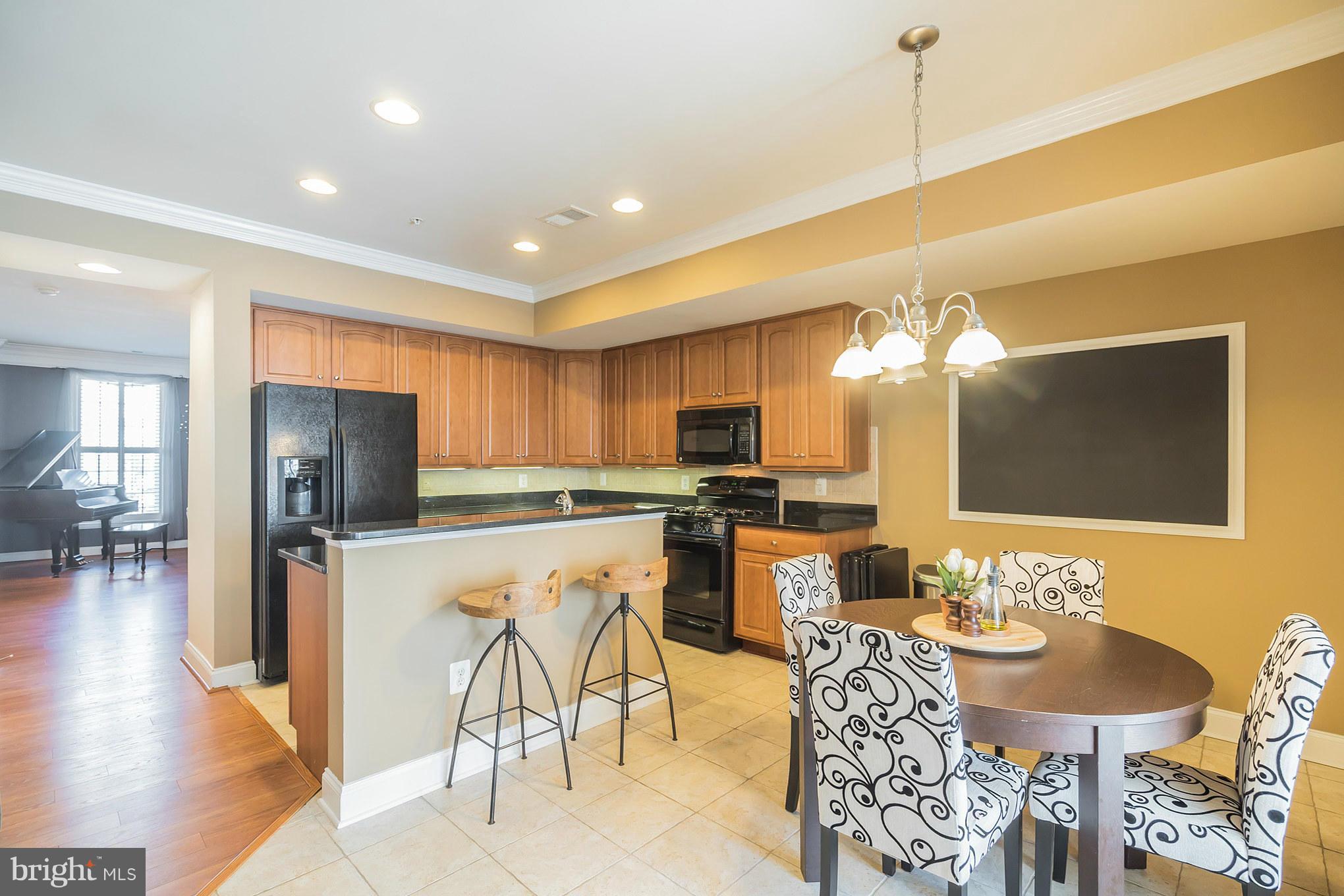 POTOMAC CLUB - Residential Lease