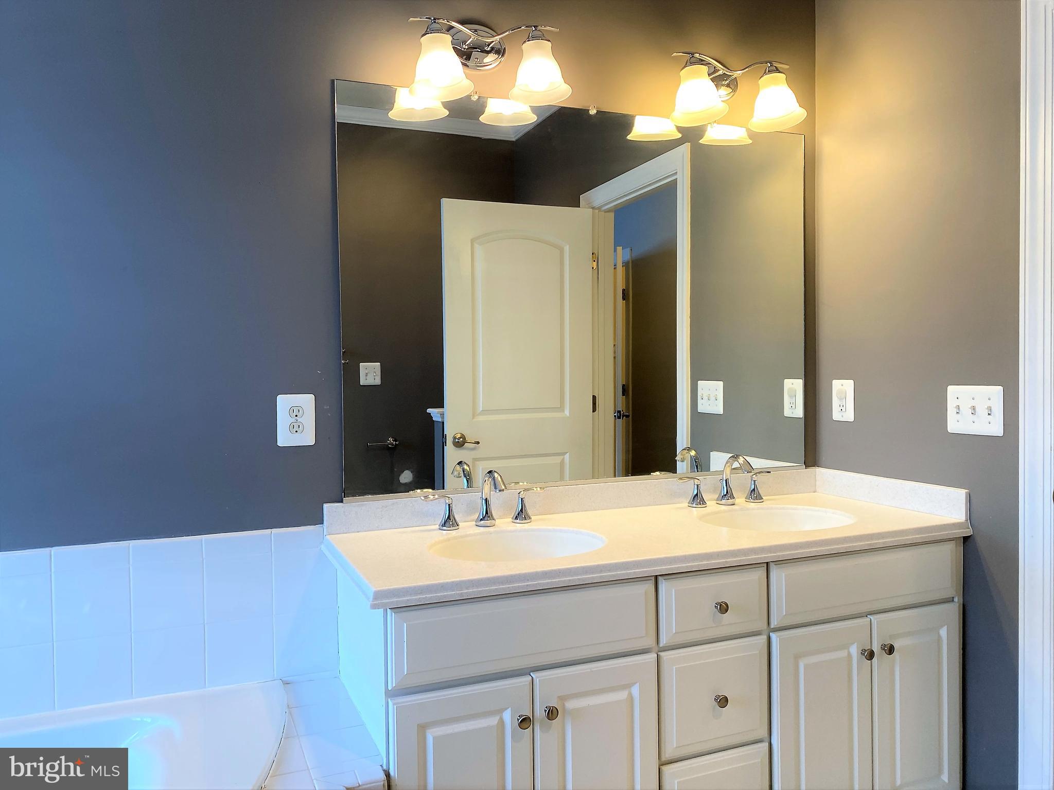 POTOMAC CLUB - Residential Lease