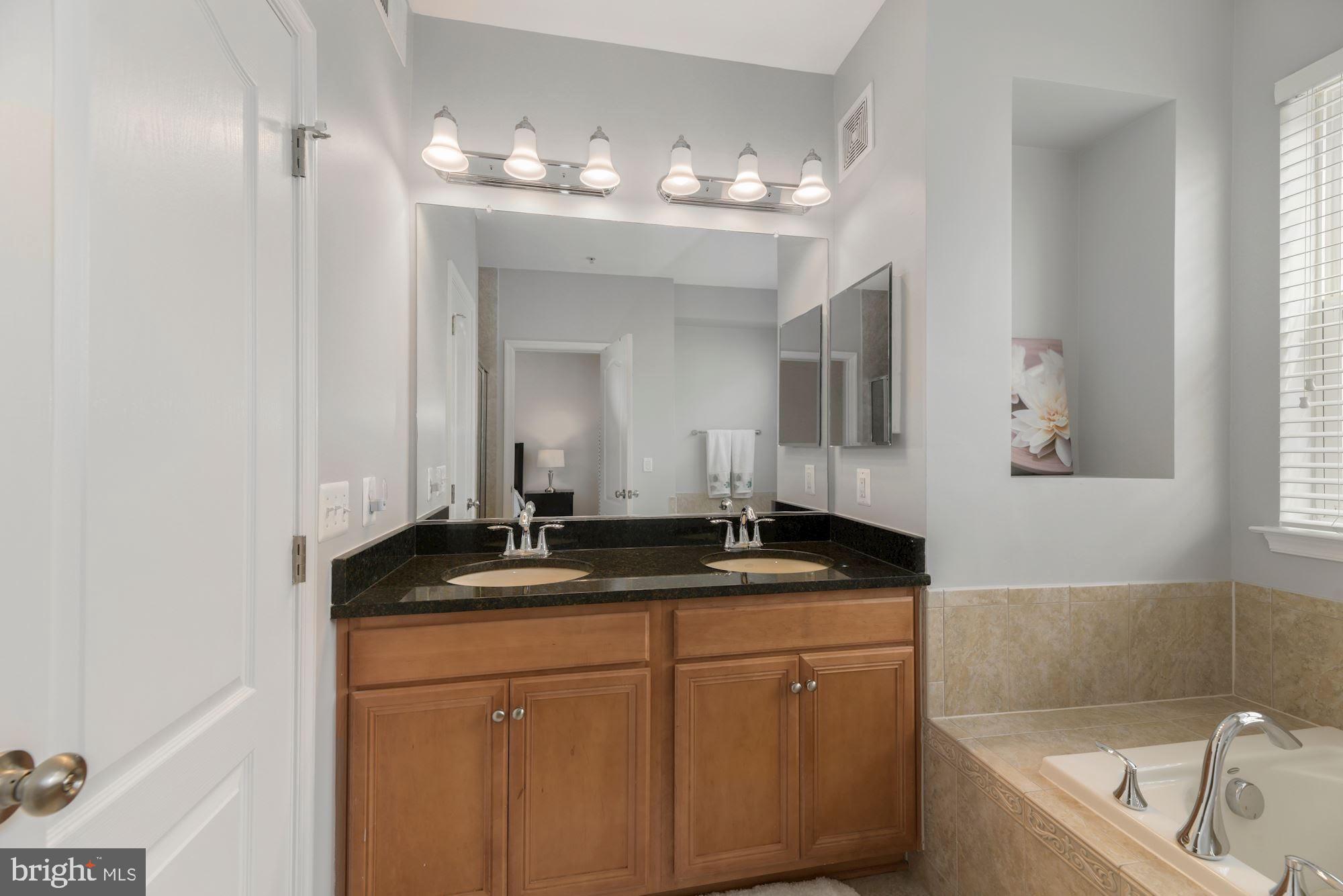 EAST MARKET - Residential Lease