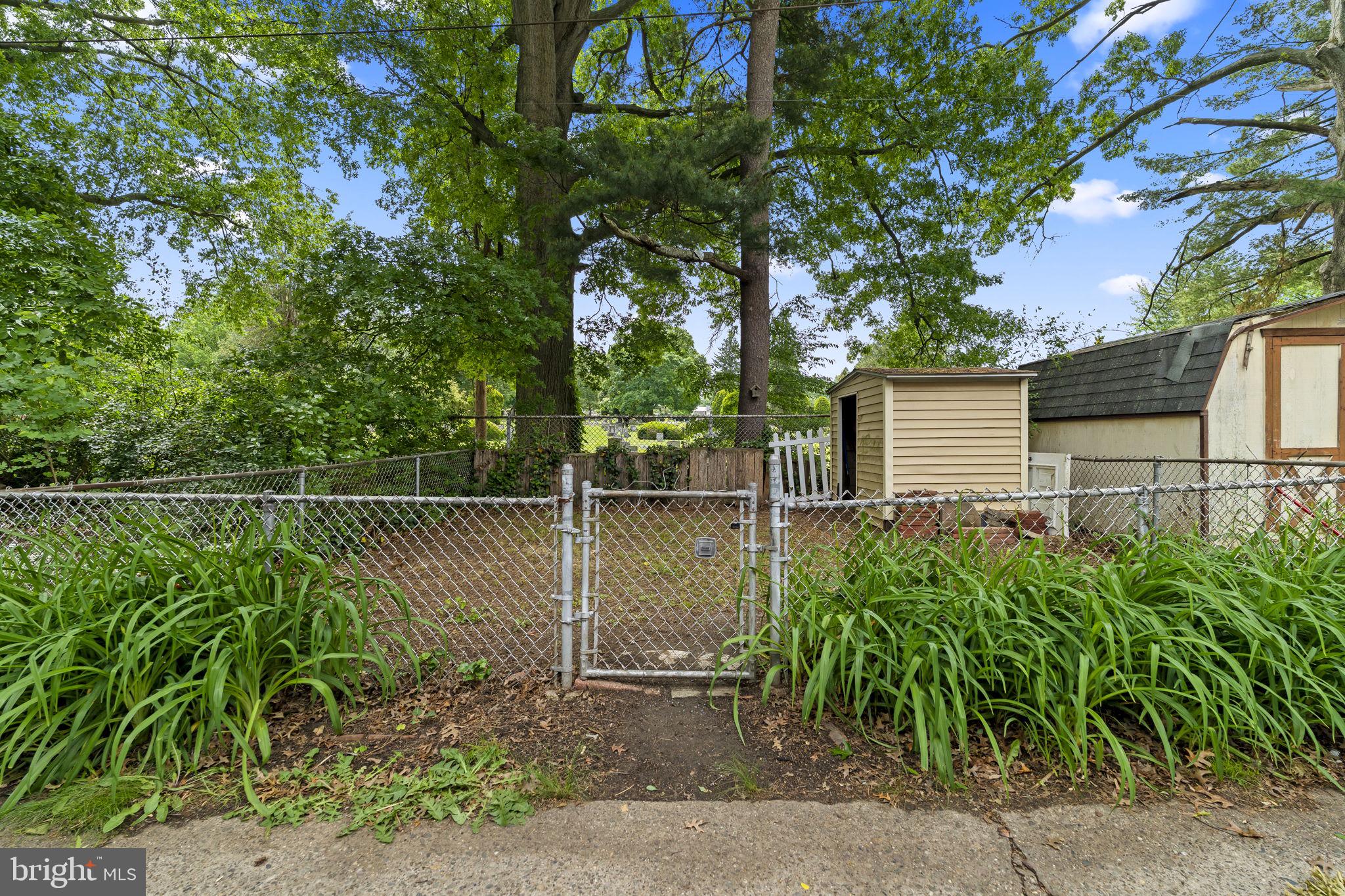 DREXEL HILL - Residential