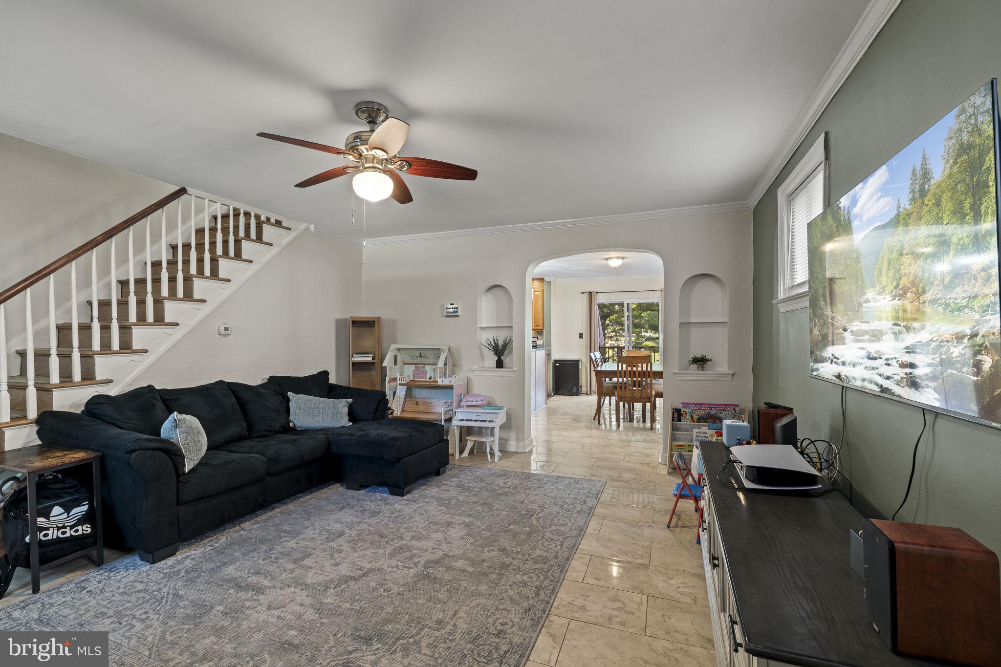 2348 HIGHLAND AVENUE