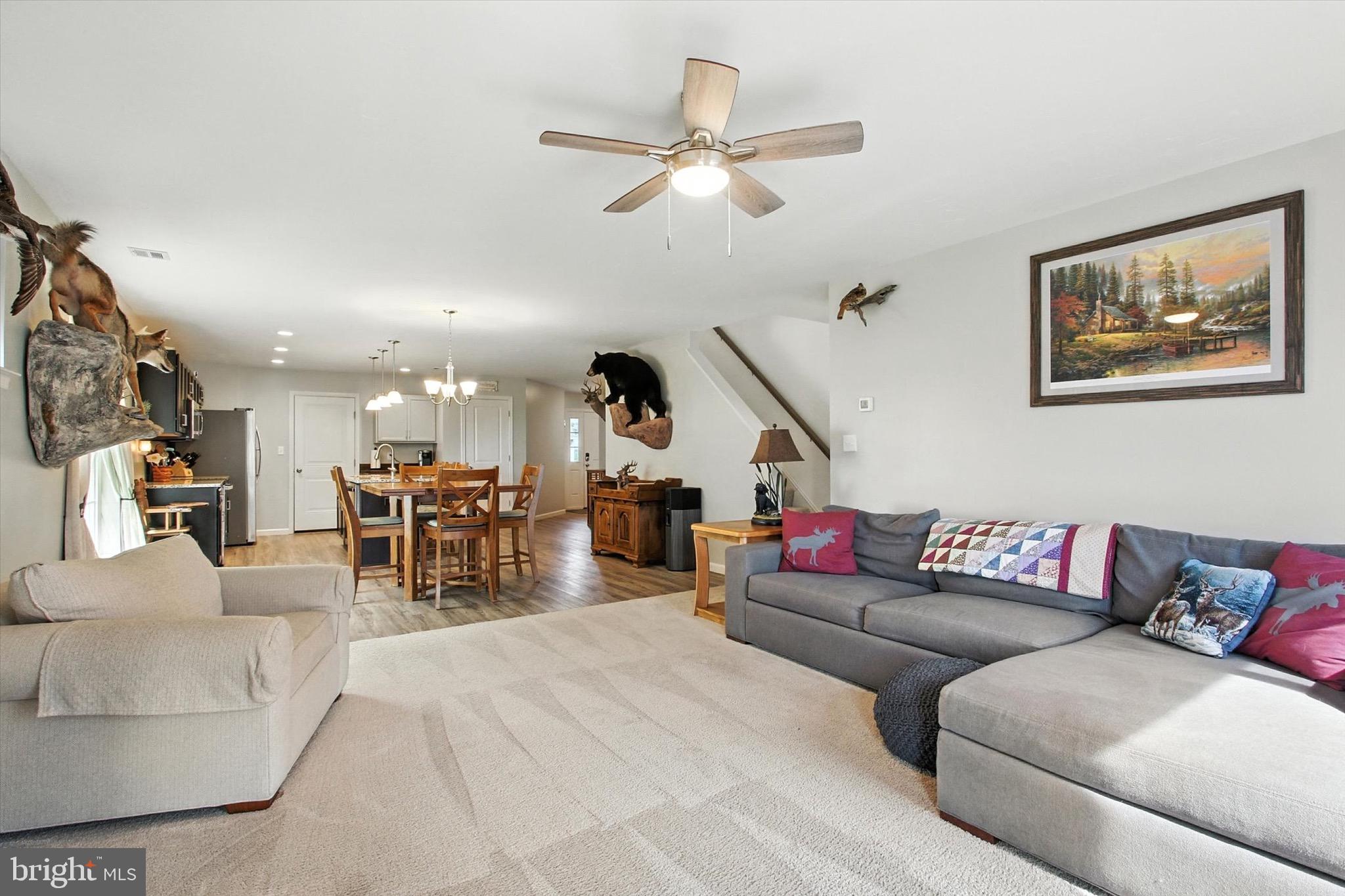 PARADISE VILLAGE - Residential