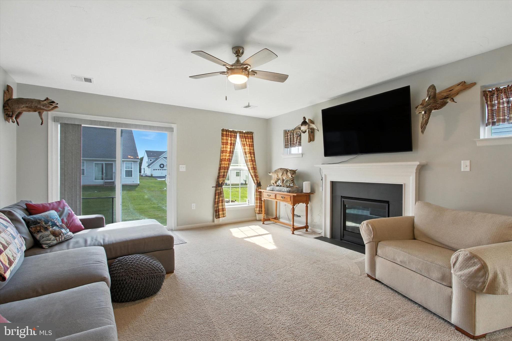 PARADISE VILLAGE - Residential