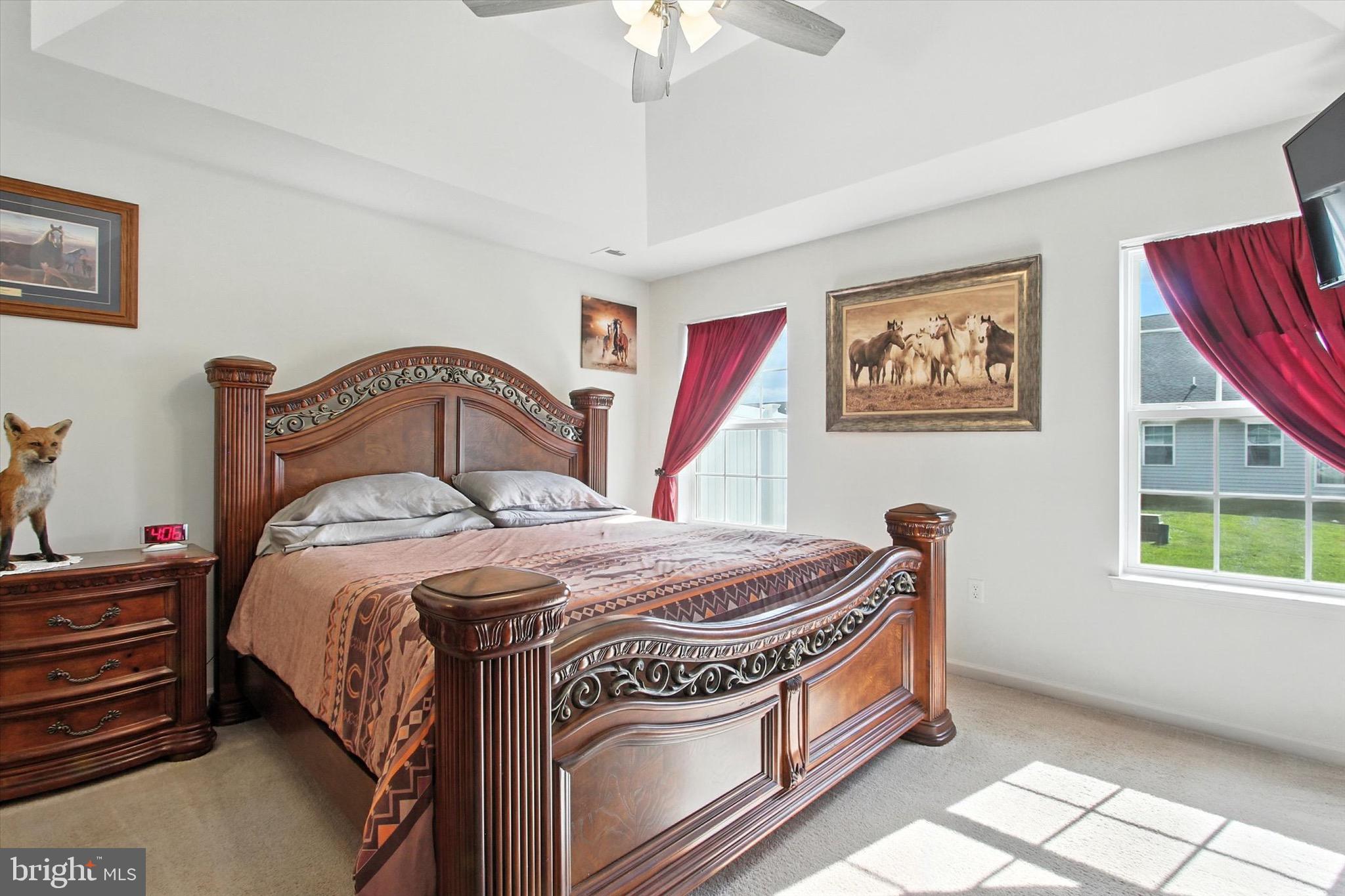 PARADISE VILLAGE - Residential