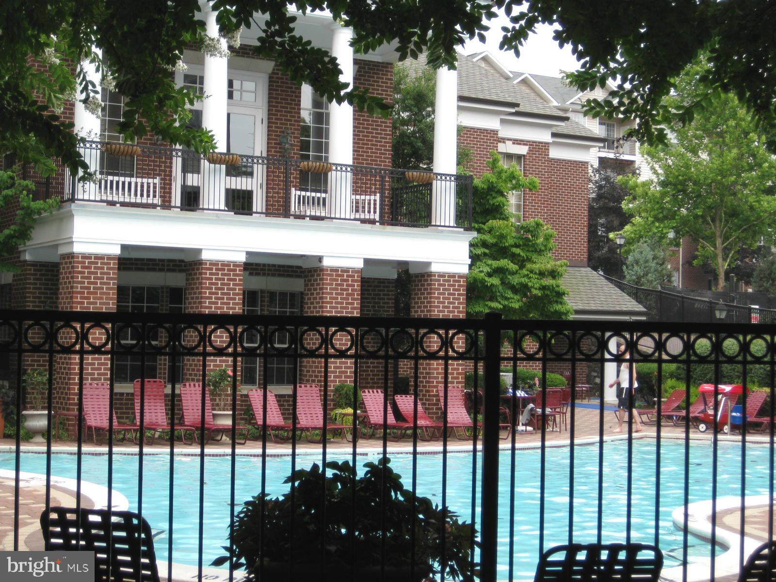 GATES OF MCLEAN - Residential Lease