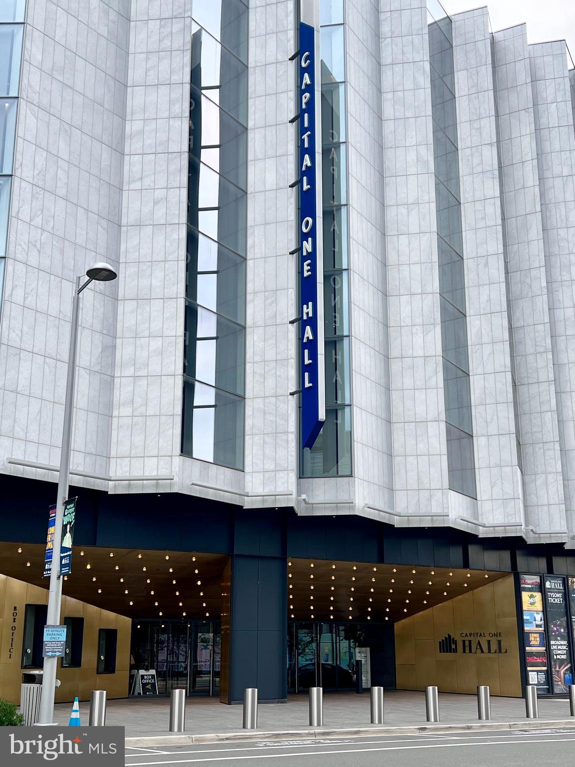 GATES OF MCLEAN - Residential Lease