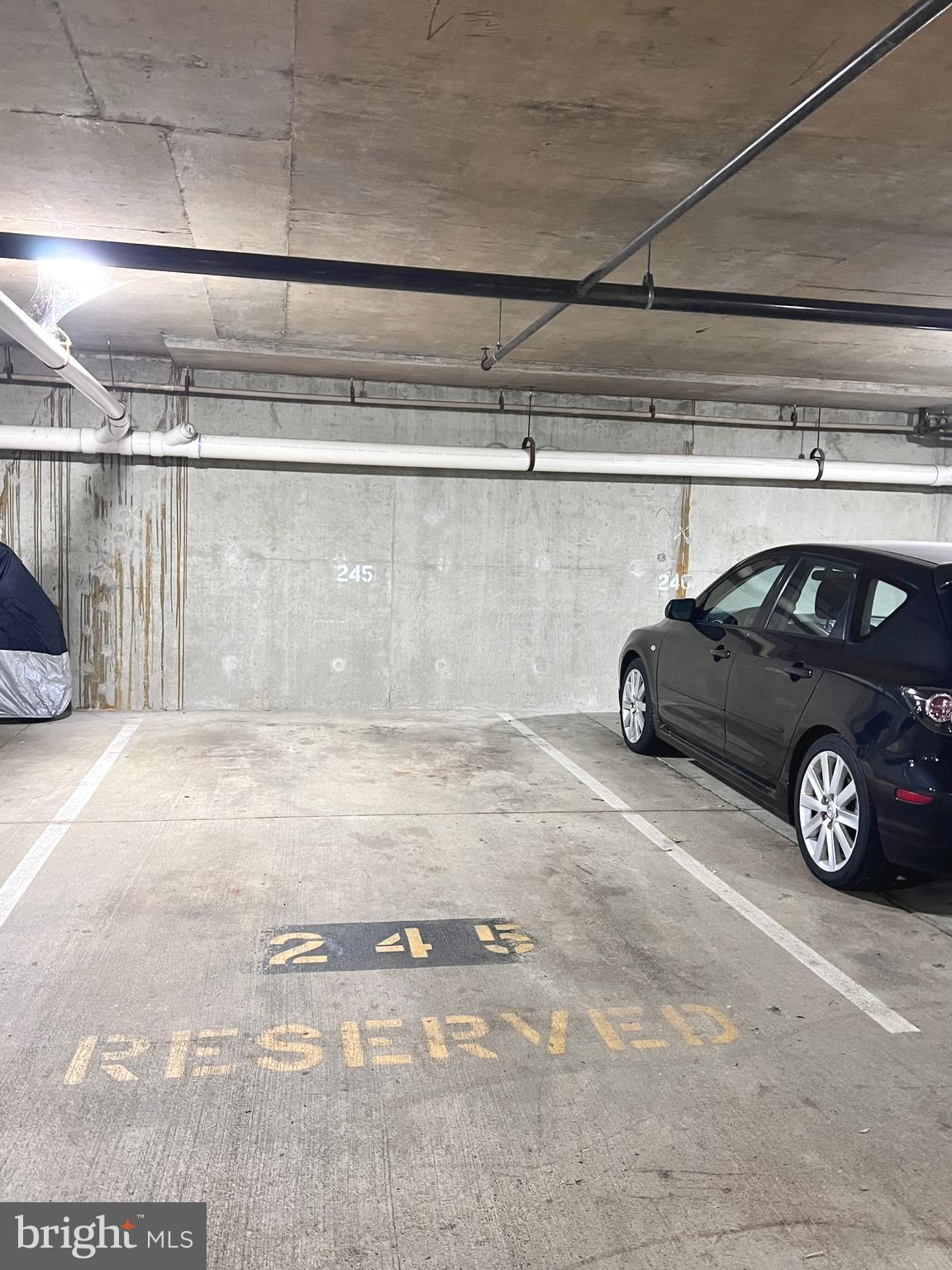 GATES OF MCLEAN - Residential Lease