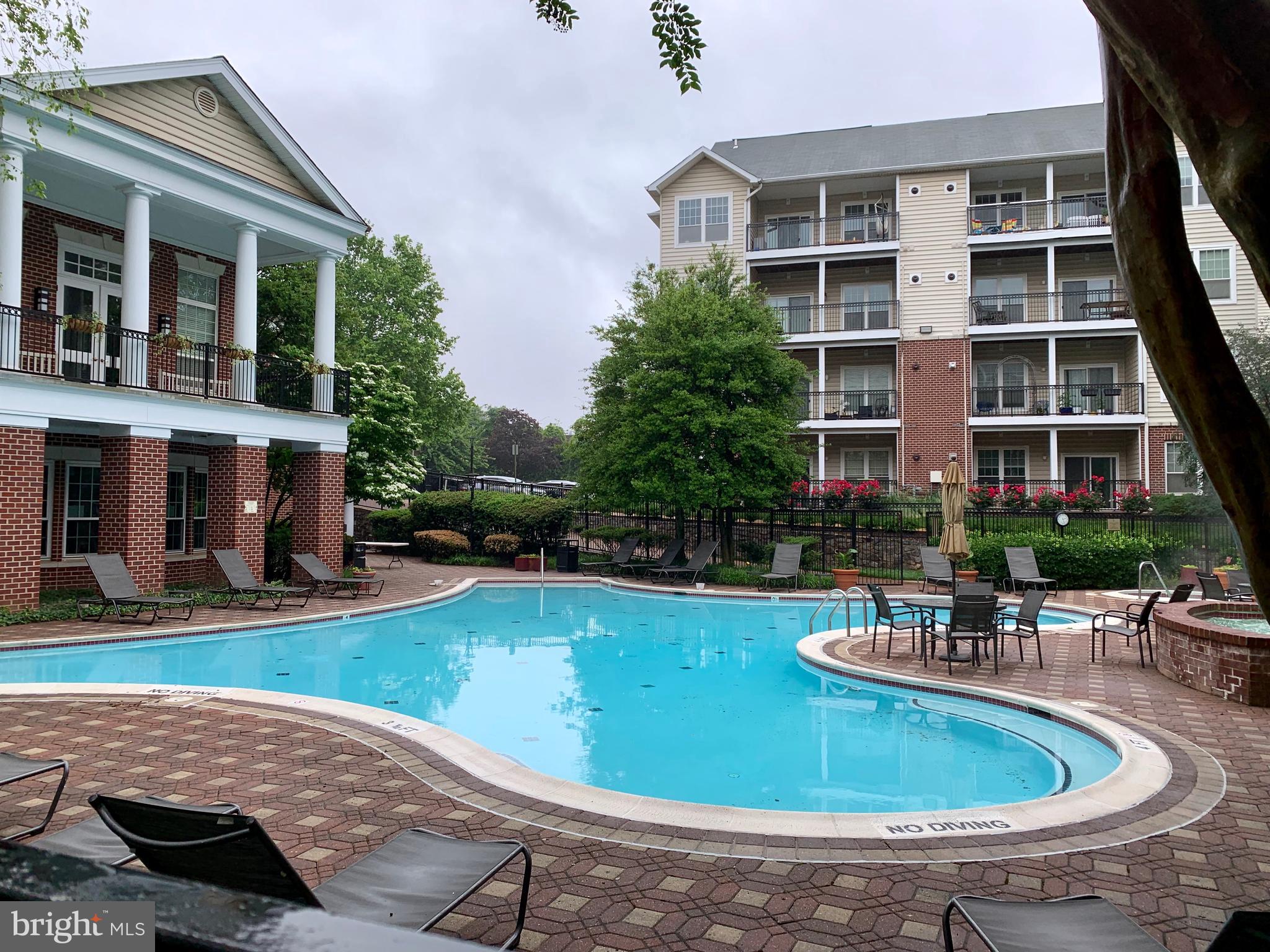 GATES OF MCLEAN - Residential Lease