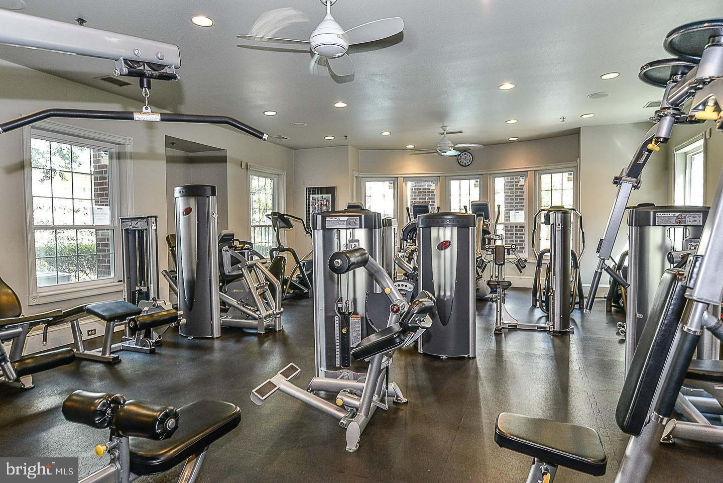 GATES OF MCLEAN - Residential Lease