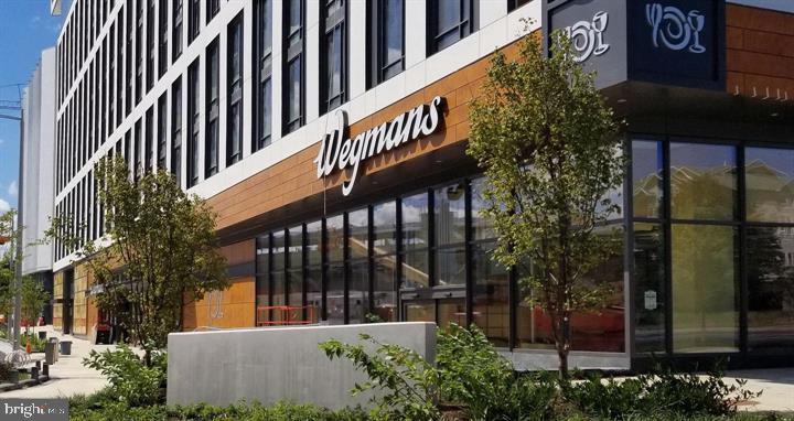 GATES OF MCLEAN - Residential Lease