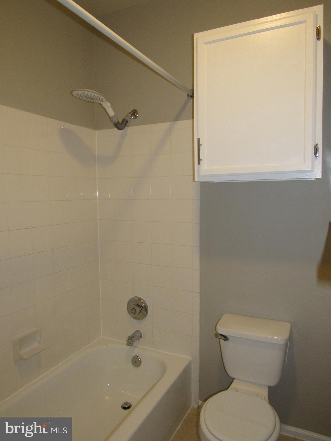 GATES OF MCLEAN - Residential Lease