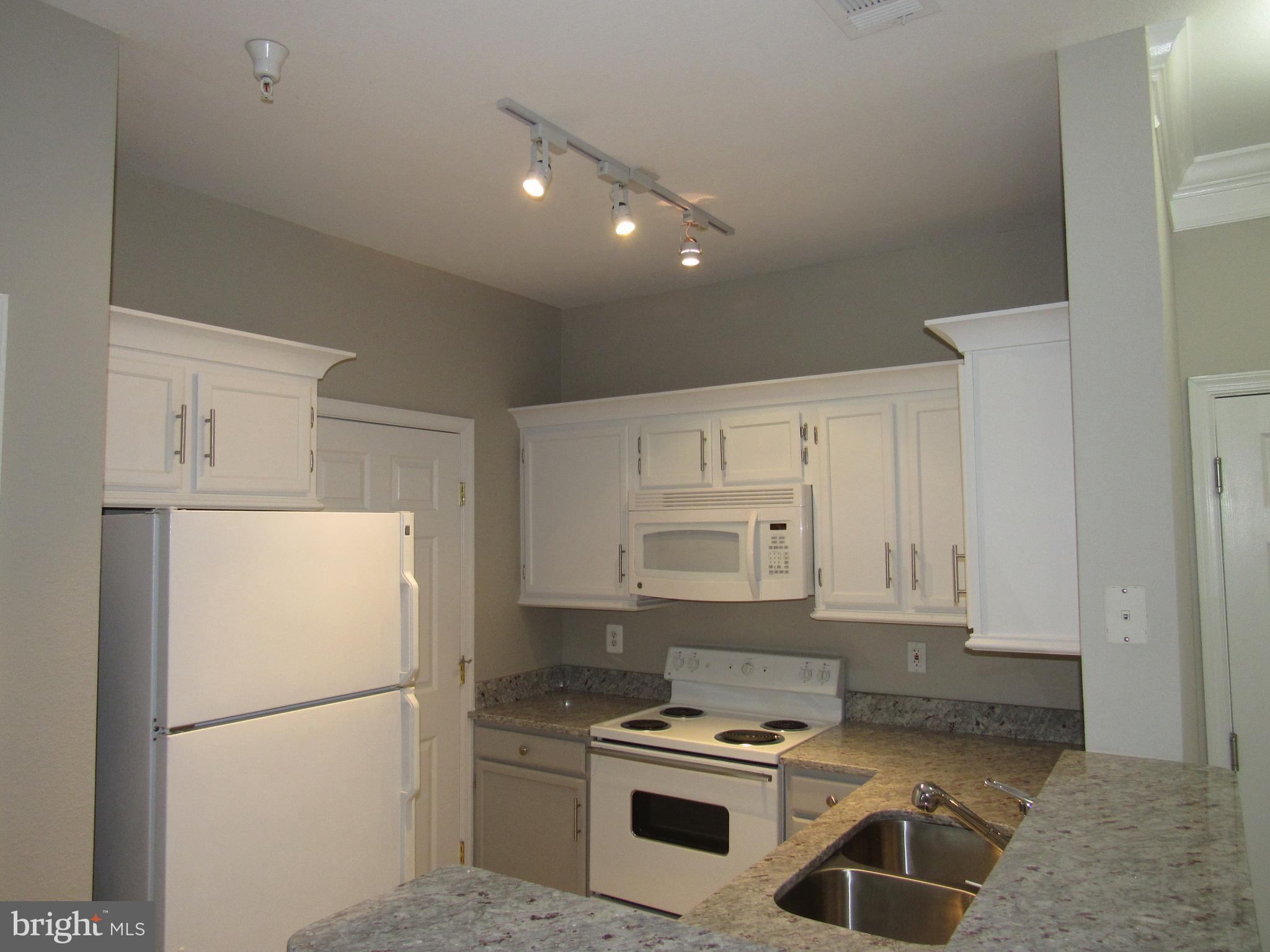 GATES OF MCLEAN - Residential Lease