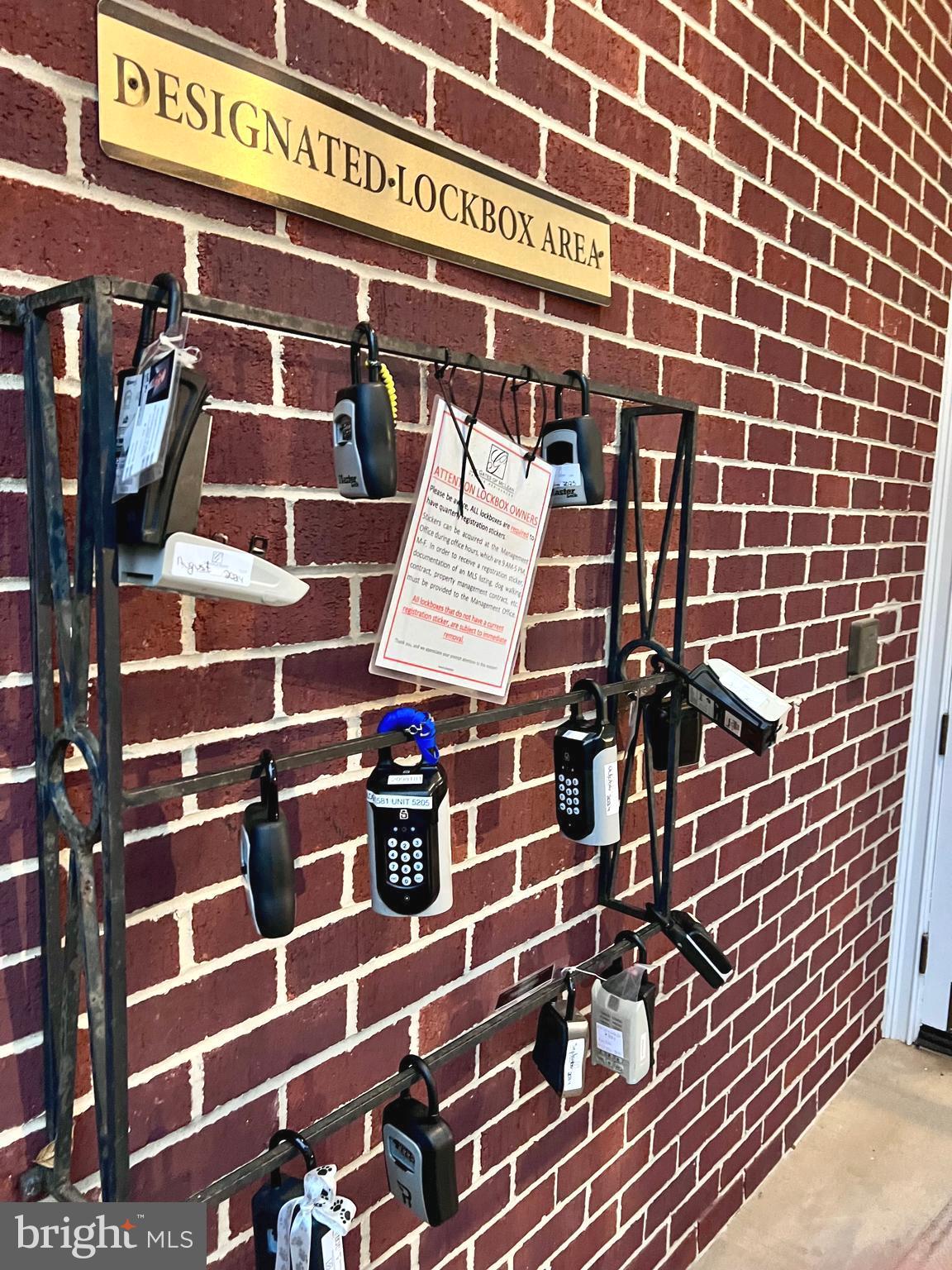 GATES OF MCLEAN - Residential Lease