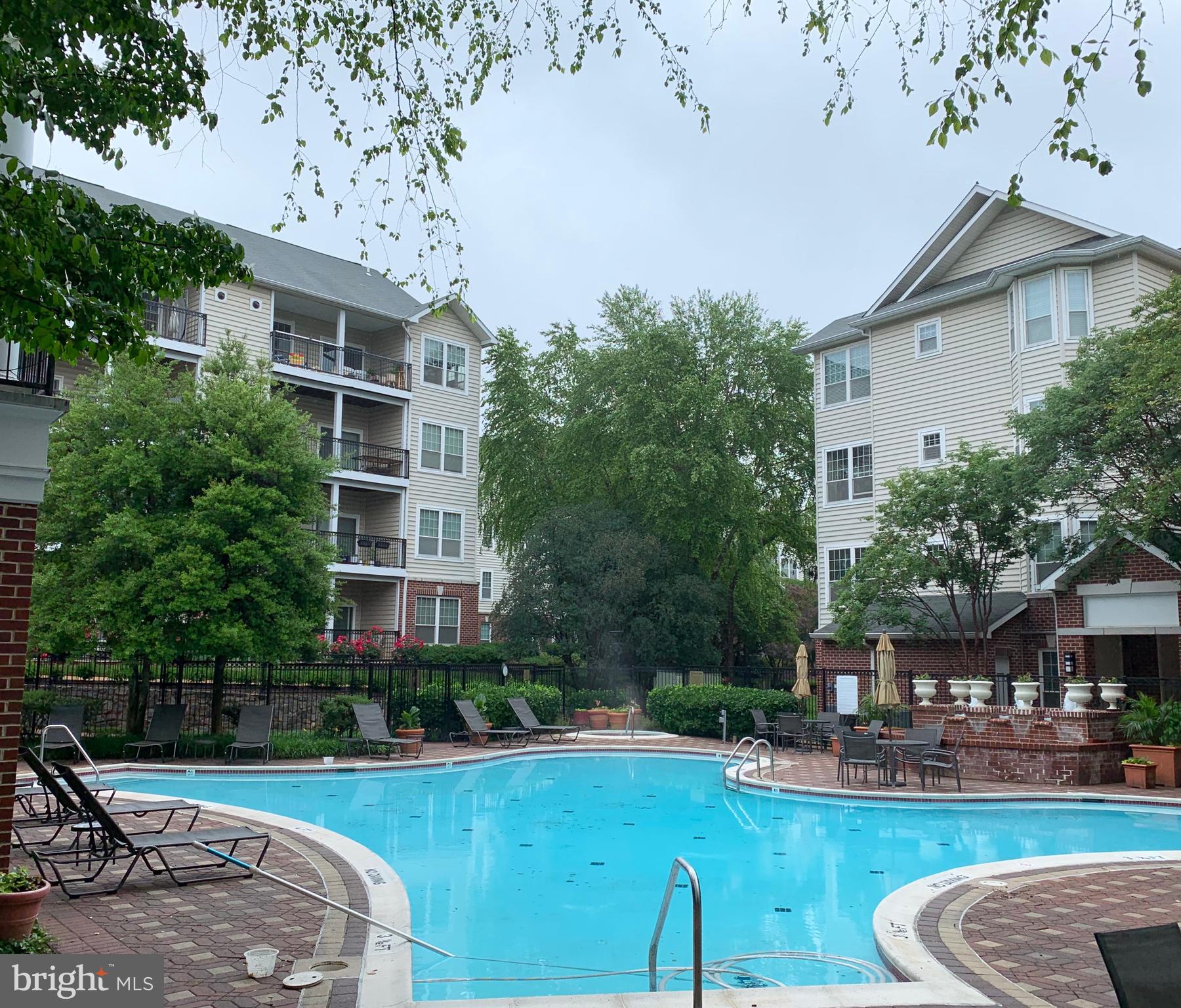 GATES OF MCLEAN - Residential Lease