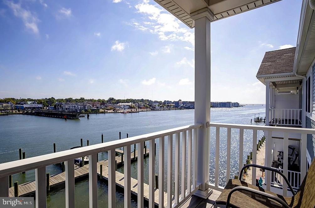 6189 MARSH ISLAND DRIVE