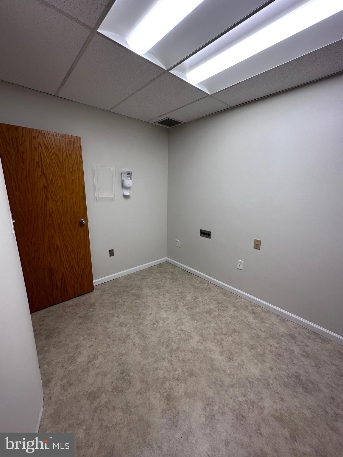 NONE AVAILABLE - Commercial Lease