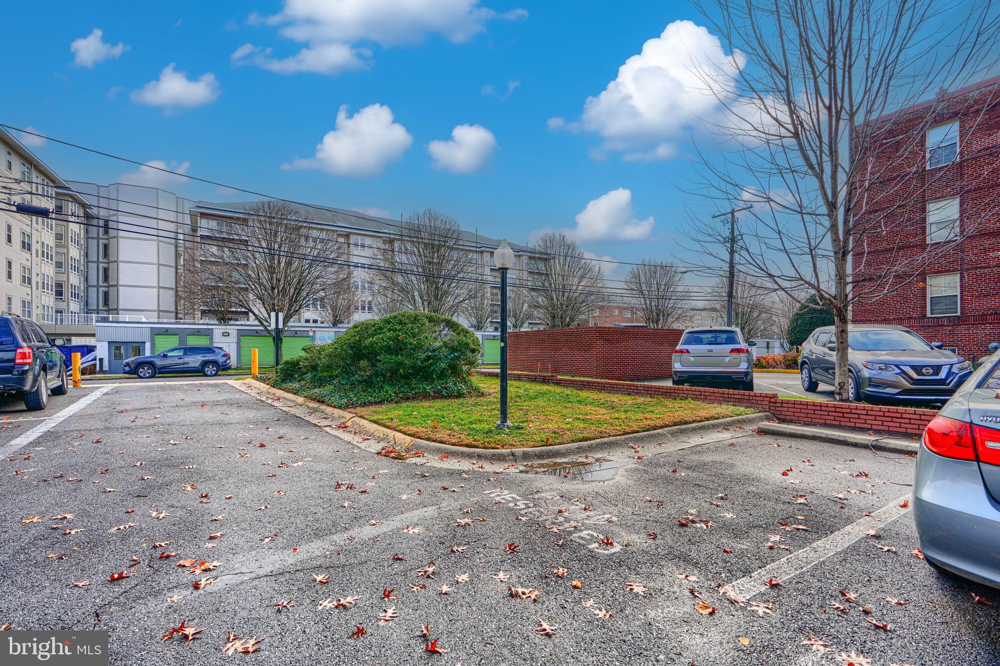 SILVER SPRING - Residential