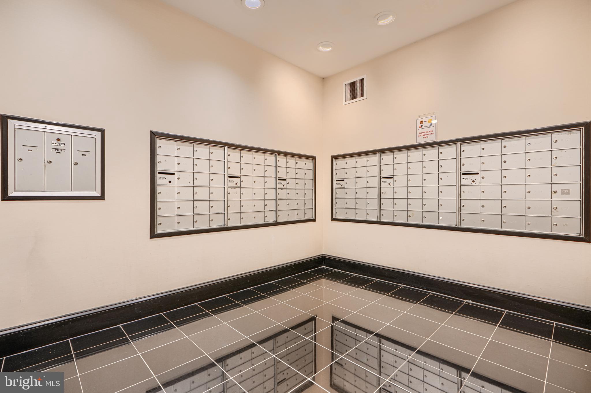 SILVER SPRING - Residential