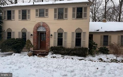 200 LAUREL LANE MOUNT LAUREL NJ 08054