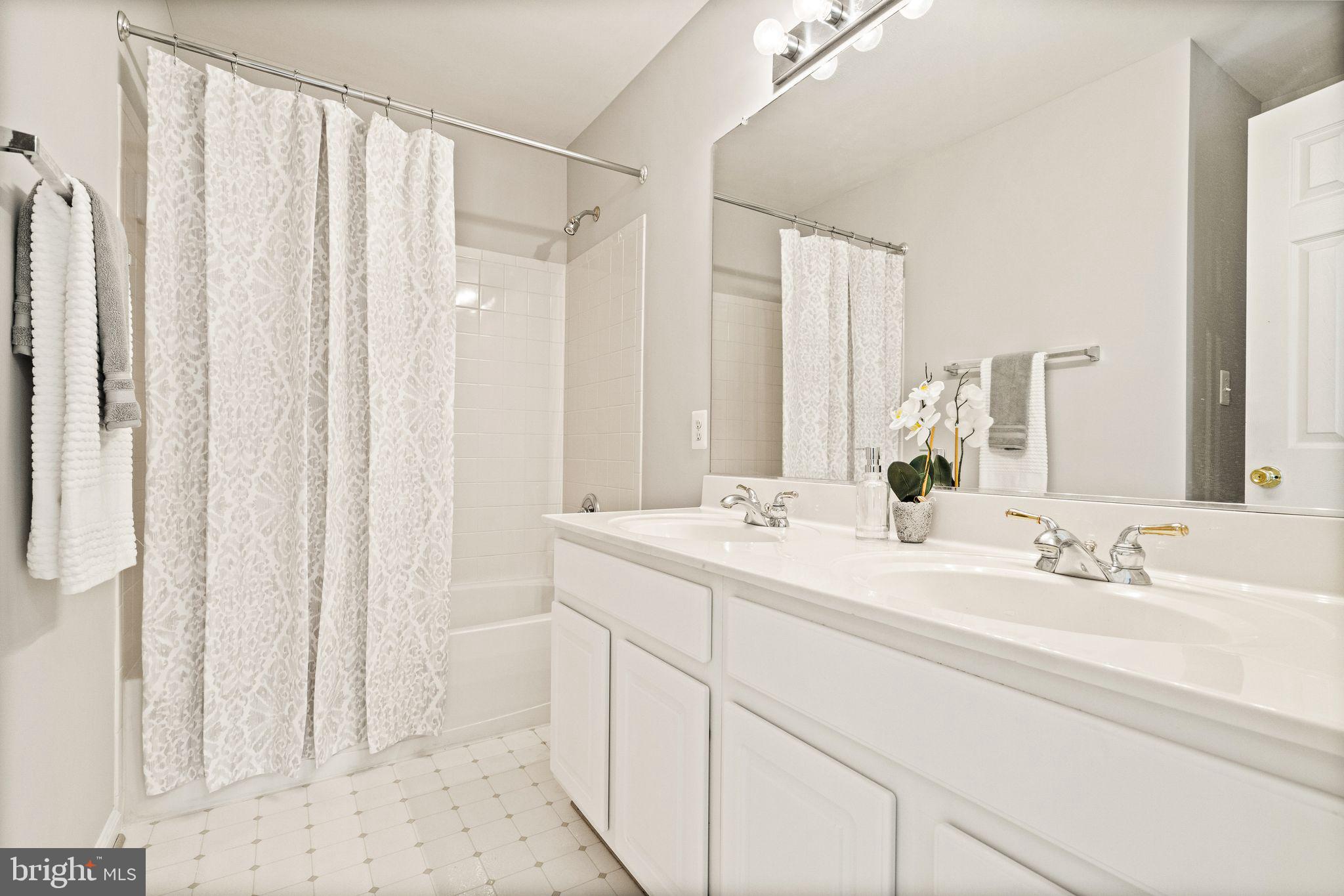 WOODLANDS OF FAIR LAKES - Residential