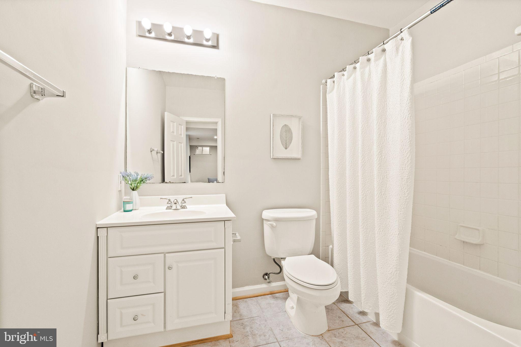 WOODLANDS OF FAIR LAKES - Residential