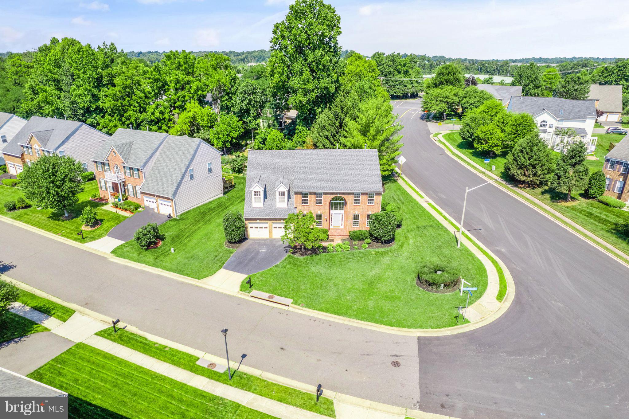 WOODLANDS OF FAIR LAKES - Residential