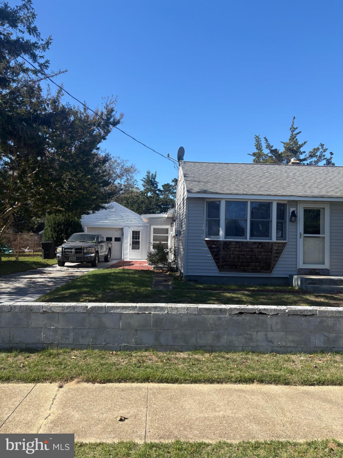 706 INDIAN AVENUE