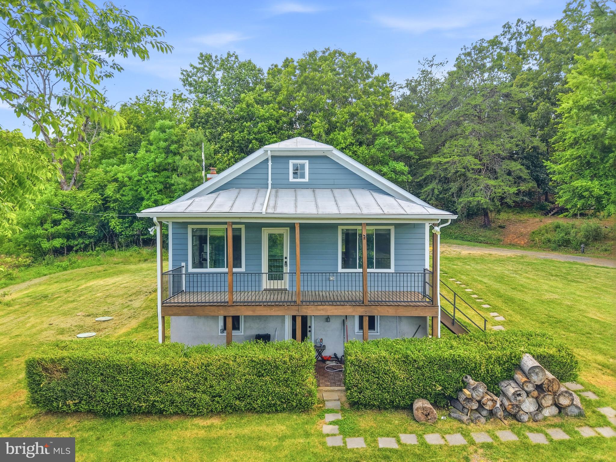 527 PANHANDLE ROAD